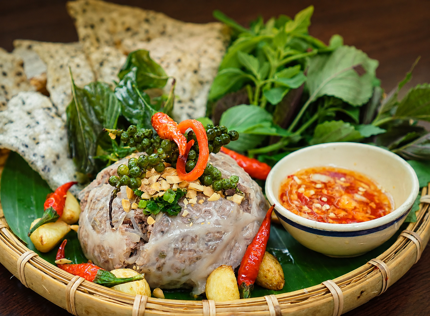 Chả đùm bánh đa
